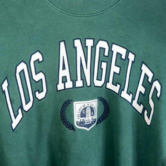 Men’s HOLLISTER Crewneck - Picture 3 of 4